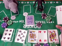 Játék Casual Poker Online online