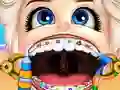 Játék Baby Elsa Wears A Brace online