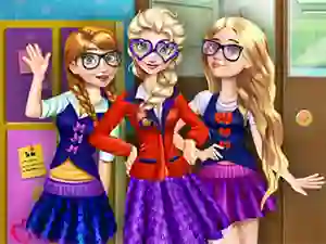 Játék Princess College Fashion online