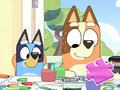 Játék Jigsaw puzzle: Bluey család színező napja online